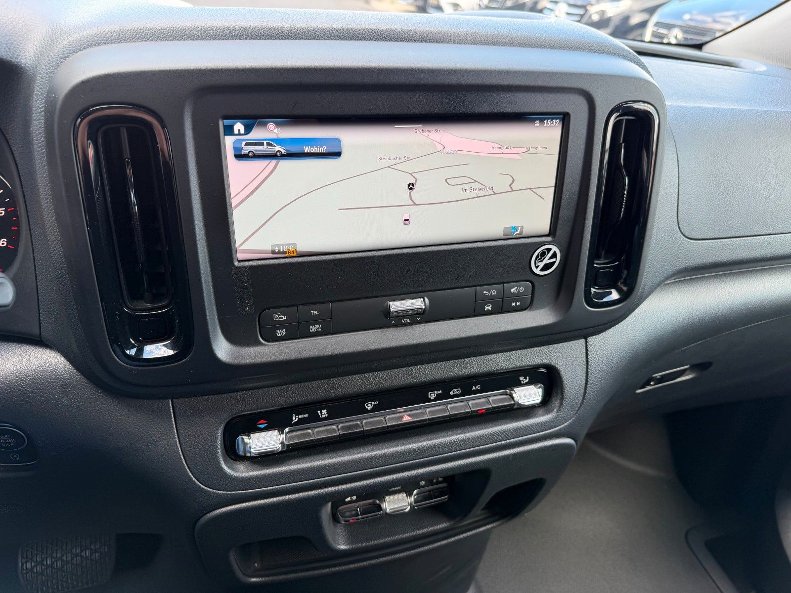 Fahrzeugabbildung Mercedes-Benz Vito 116 CDI 9G Tourer Pro 2xKlima el Türen