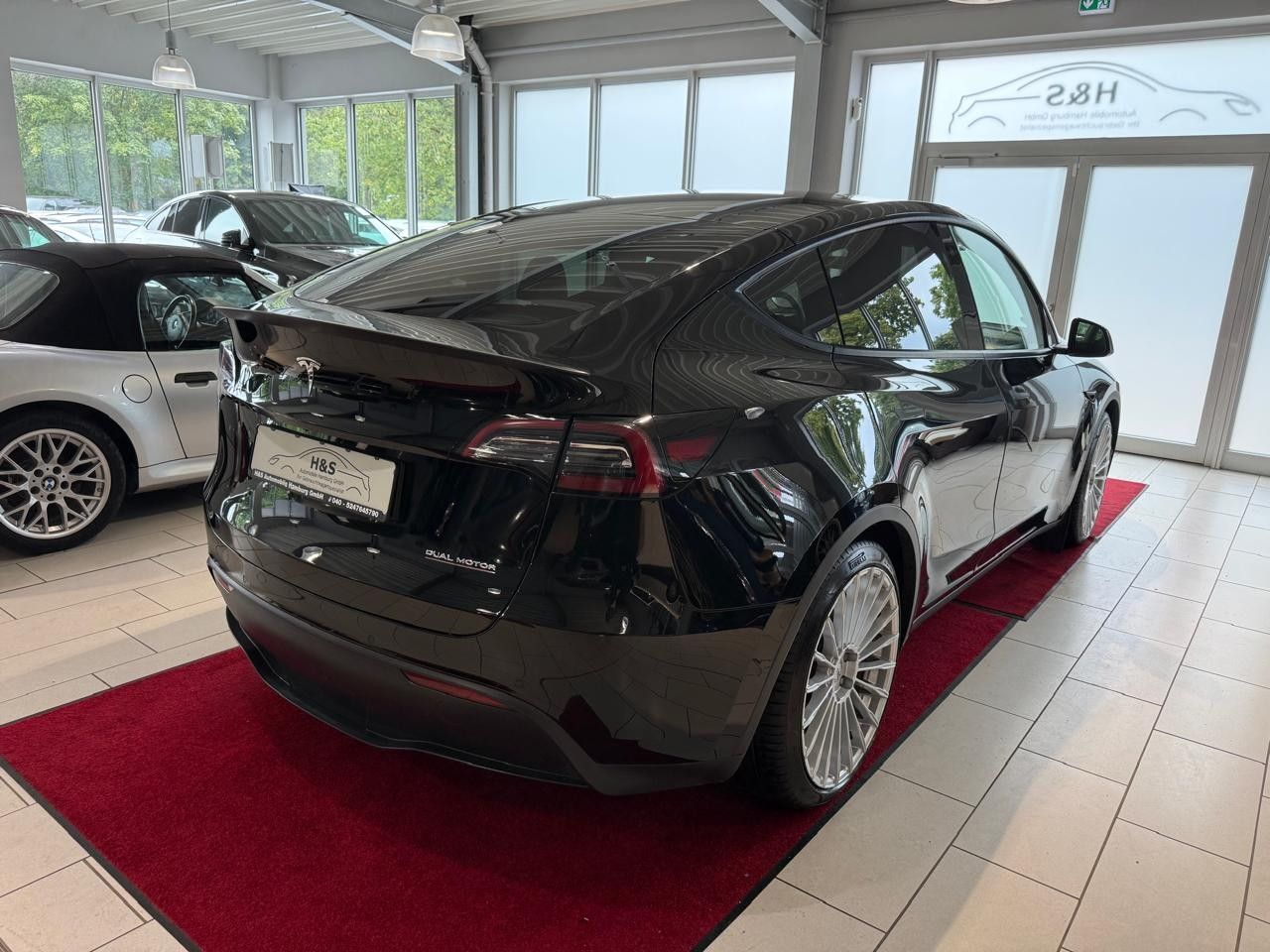 Tesla Model Y Long Range Dual AWD foto 4