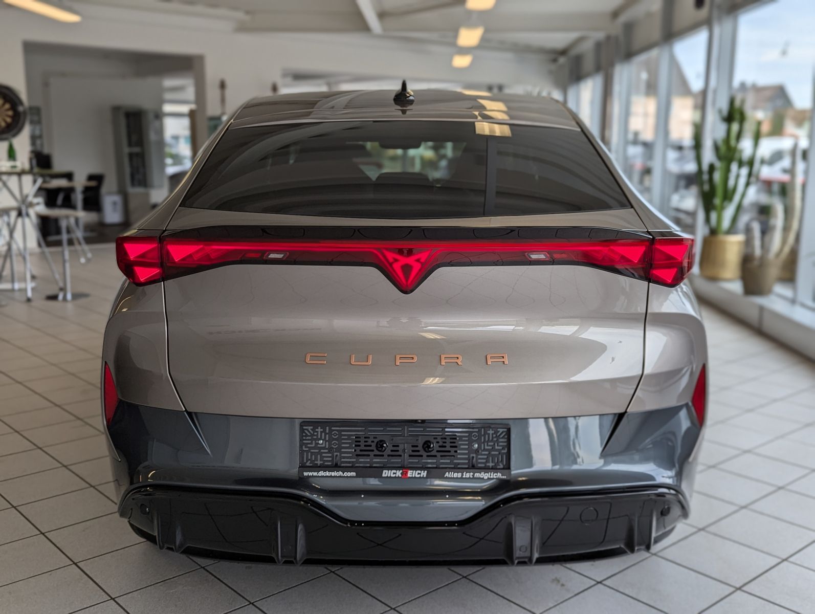 CUPRA Tavascan 210 kW Endura Drive-Pack 82kwh Navi-15" - Image 6