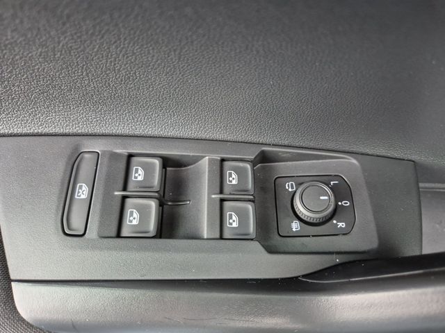 Polo 1.0 MPI Life *LED*SHZ*PDC*DAB*APP-CONNECT*M