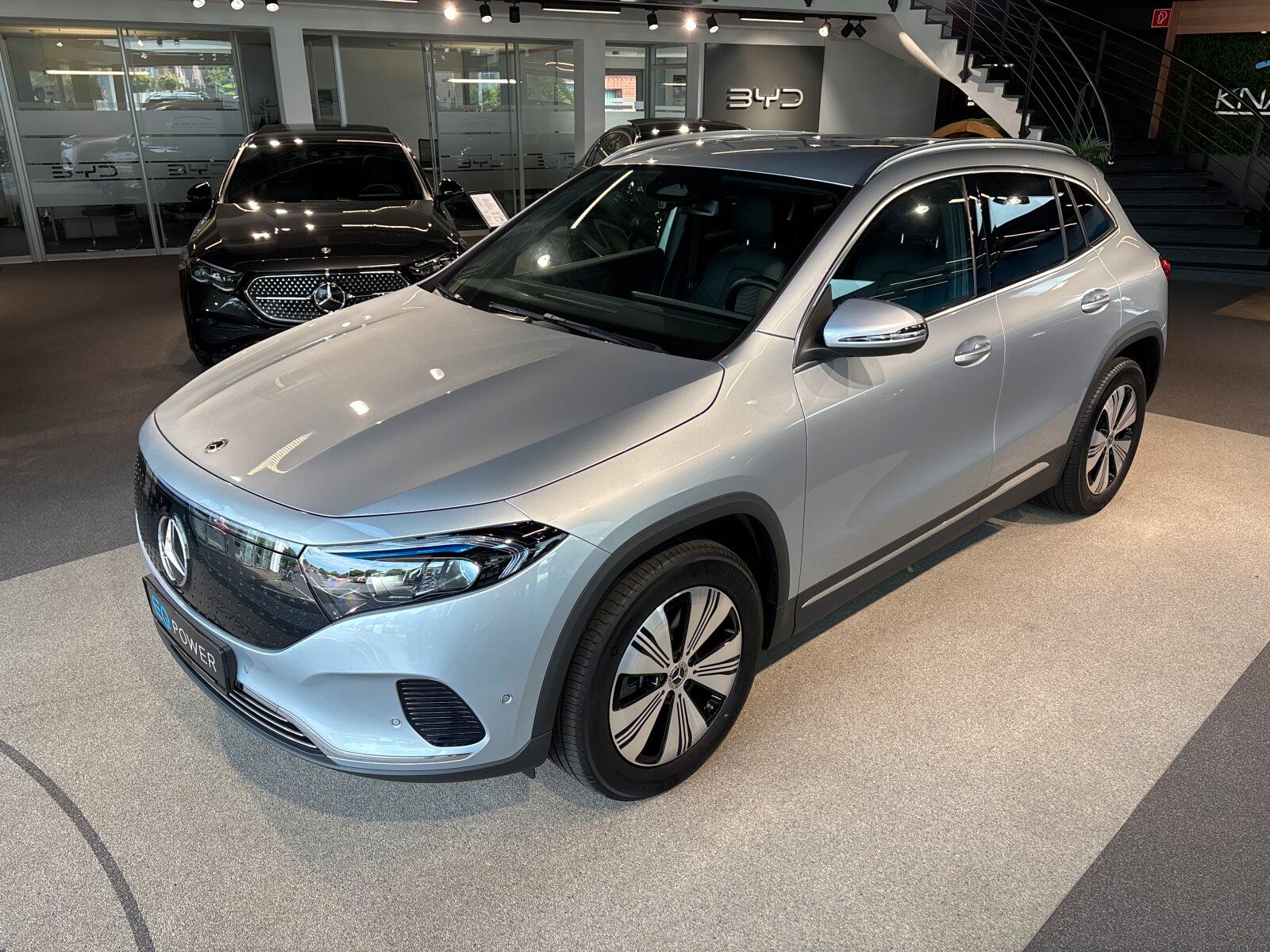 Mercedes-Benz EQA 250 Progressive Advanced AHK LED RKF Navi foto 2