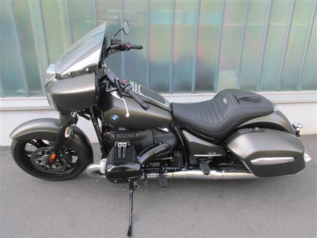 BMW R 18 B Bagger Manhattan metallic