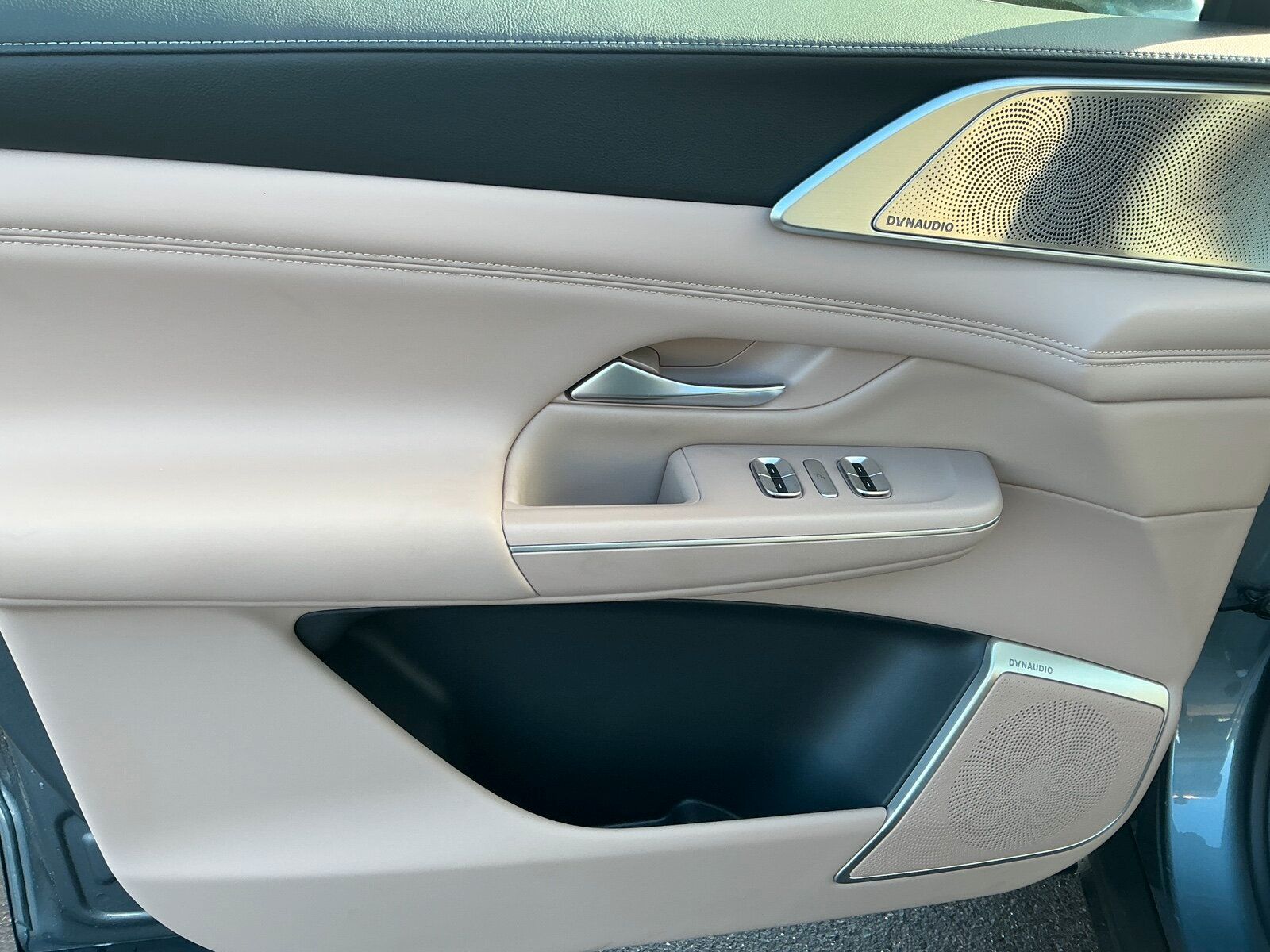 XPENG G9