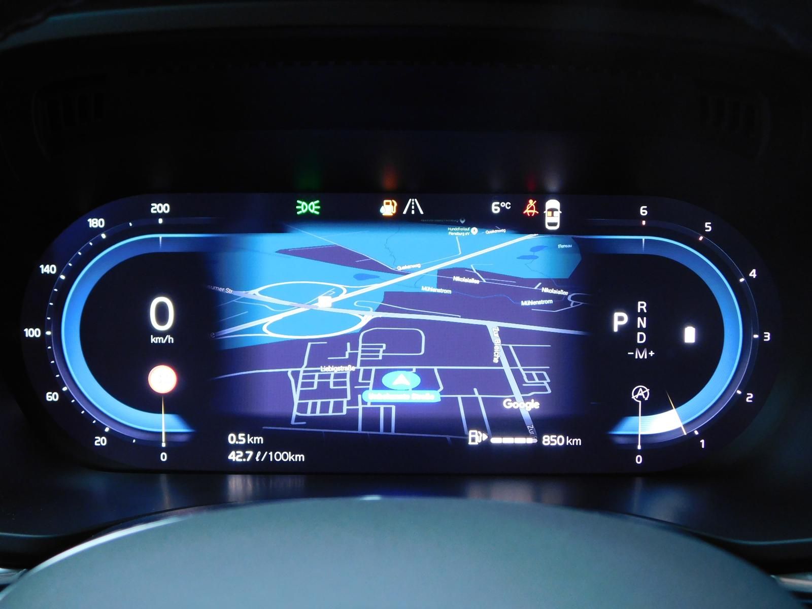 Fahrzeugabbildung Volvo XC60 B4 D Plus Dark