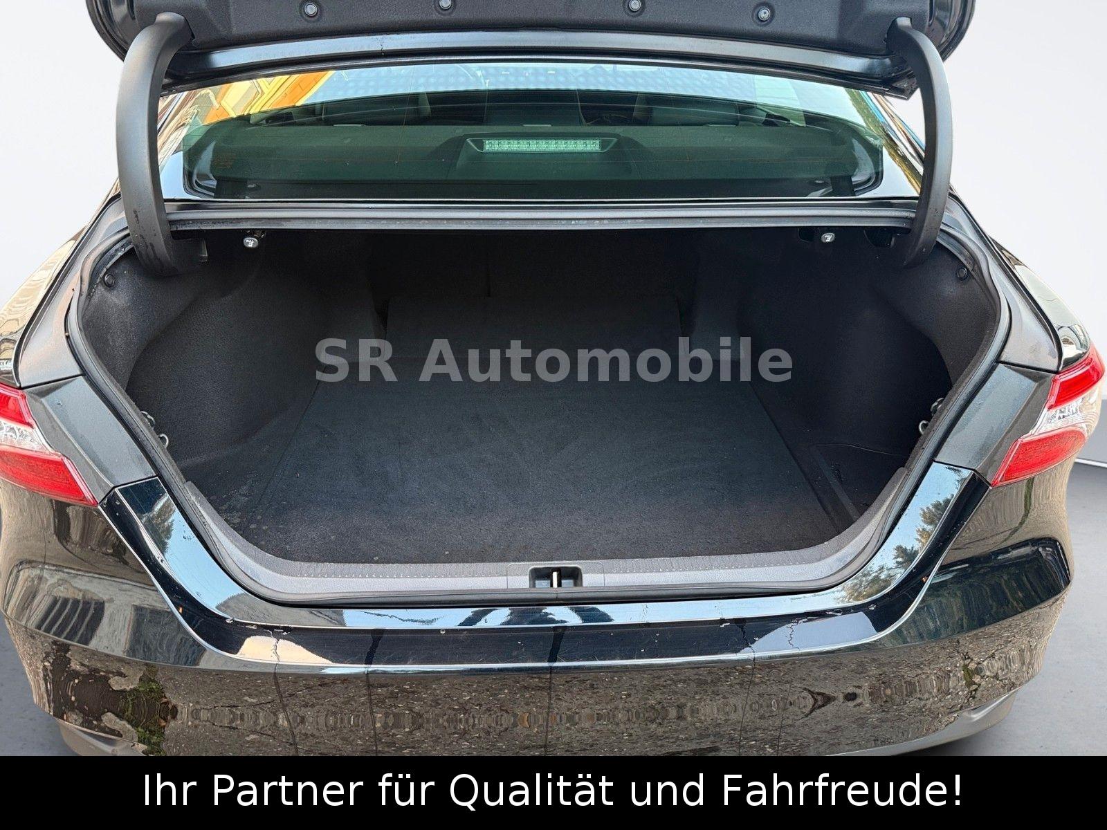 TOYOTA CAMRY HYBRID EXECUTIVE 2.5 218ch - SIÈGES CHAUFFANTS CUIR - GPS - RÉGULATEUR ADAPTATIF ACC - CAMÉRA DE RECUL