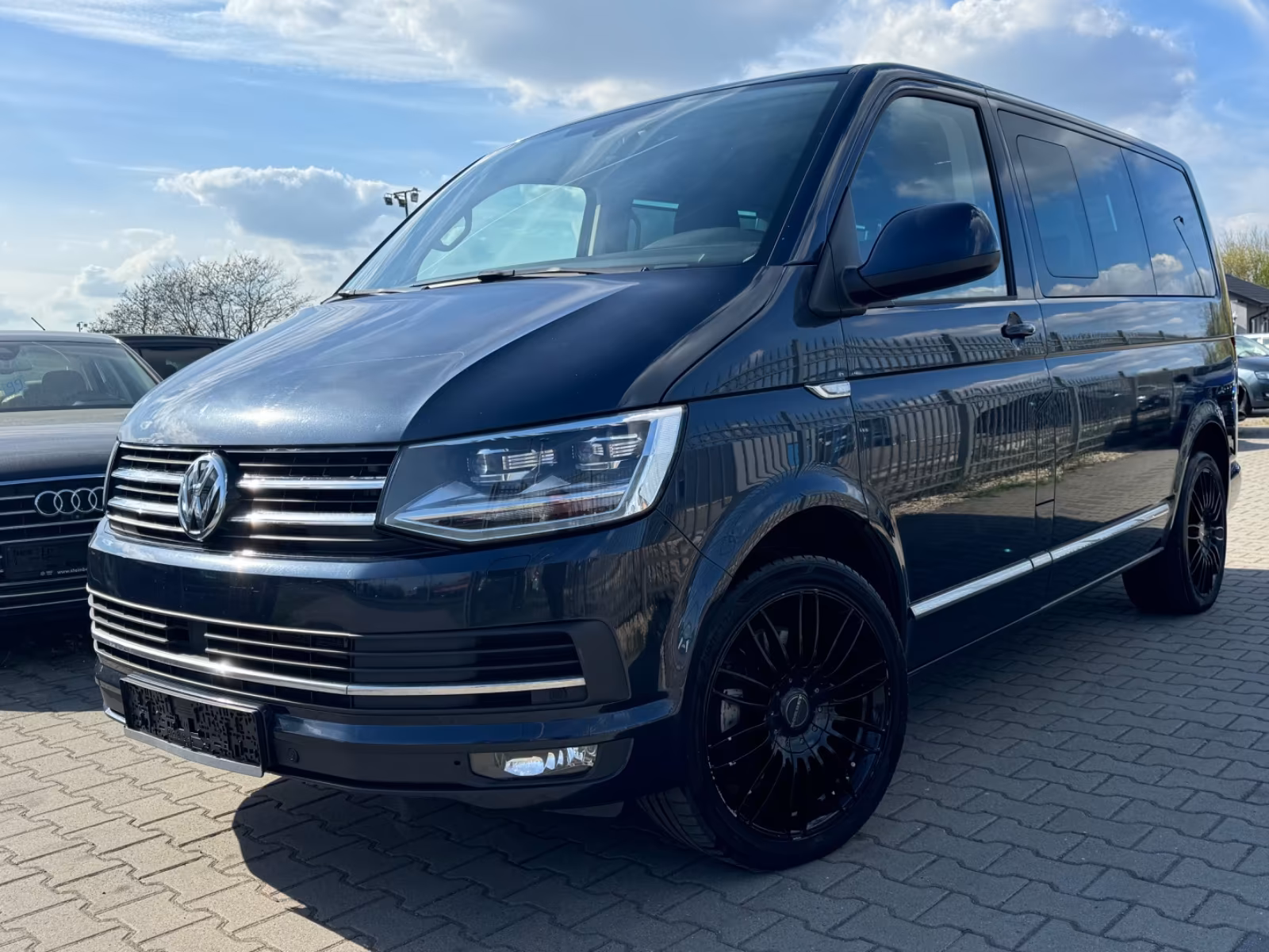Volkswagen T6 Multivan Generation Six Leder Navi Xeno Autom