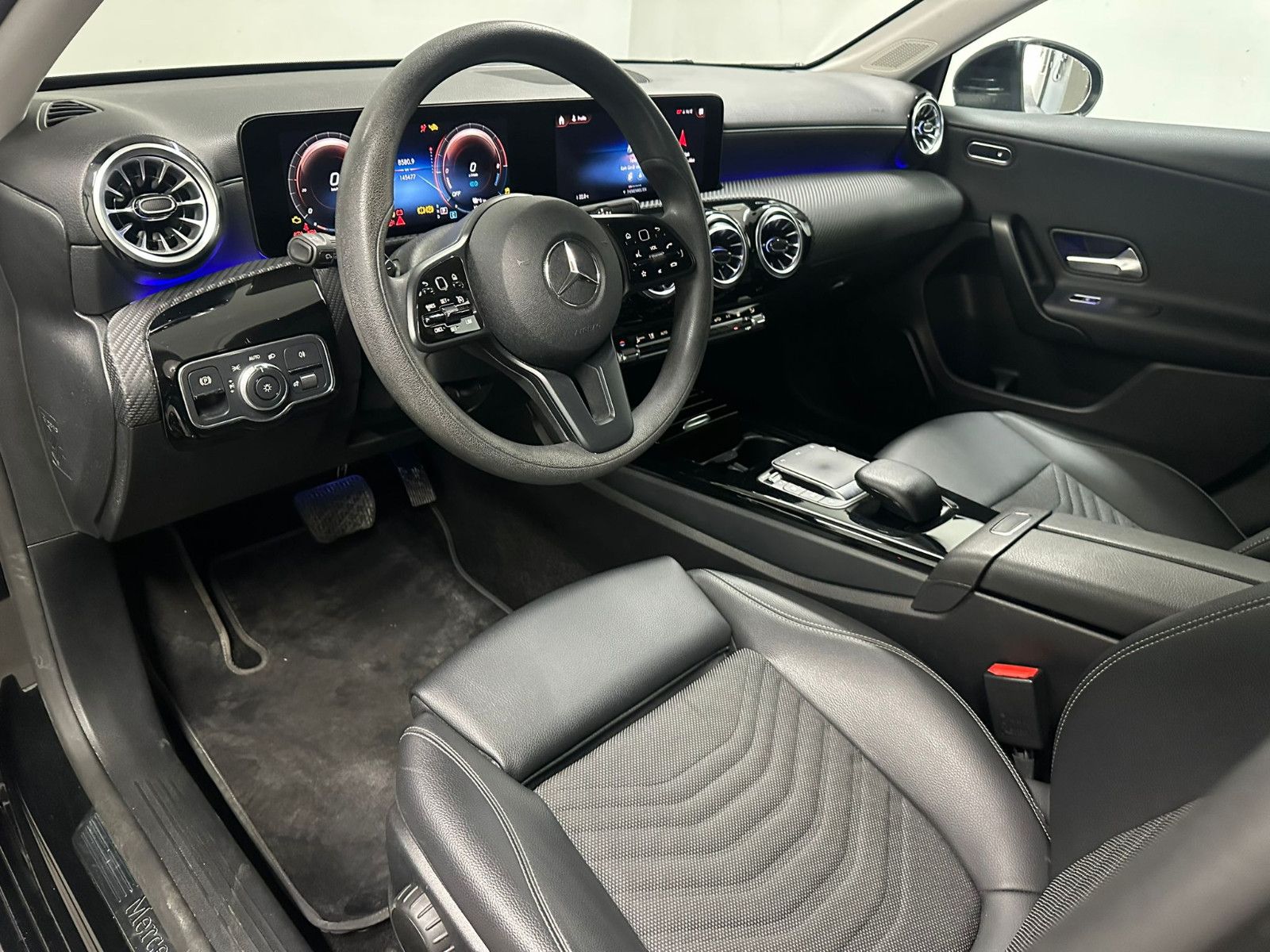 Fahrzeugabbildung Mercedes-Benz A 250 e DCT*STYLE*KAMERA*PDC*NAVI*AMBIL*LED