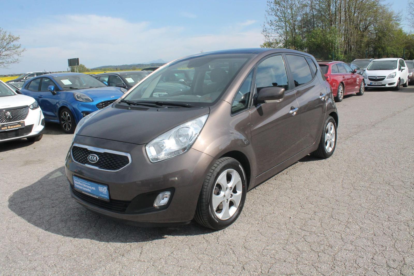 Kia Venga 1.6 KLIMATR PDC ALU NAVI RFK PANO SHZ