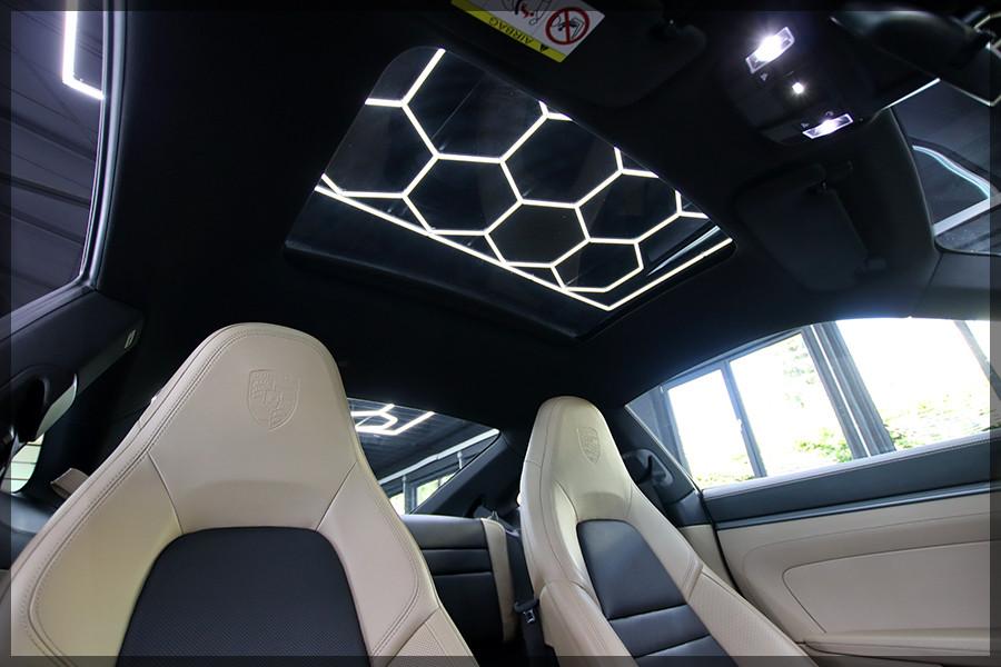 Porsche 911 Carrera PANO / CAM / PDC / APPROVED