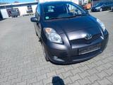 Toyota Yaris 1.3 Sparsamer Flitzer ! - : Kleinwagen, Sparsame