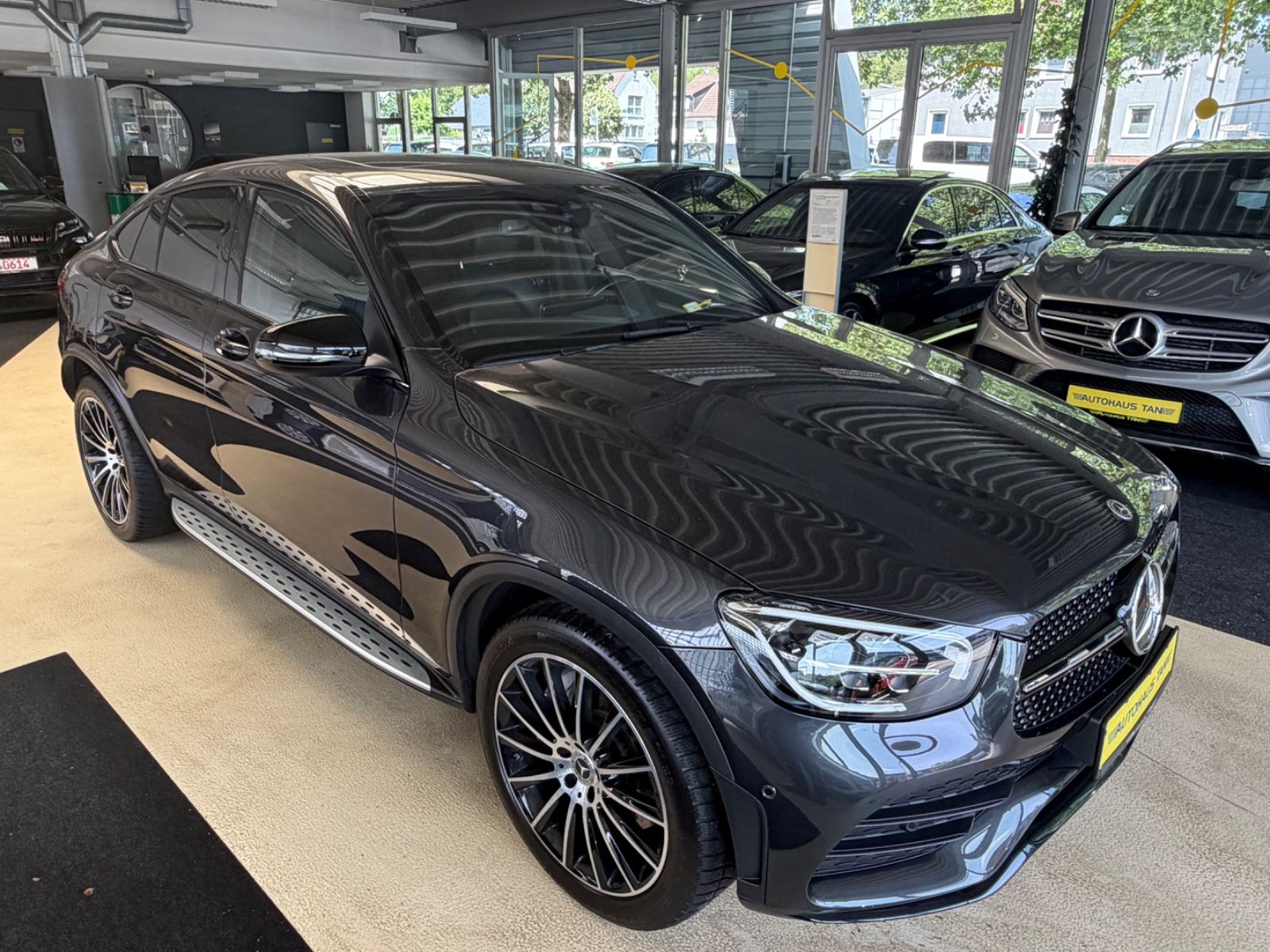 Fahrzeugabbildung Mercedes-Benz GLC 400 d Coupe 4 Matic AMG LINE * DIGITALTACHO