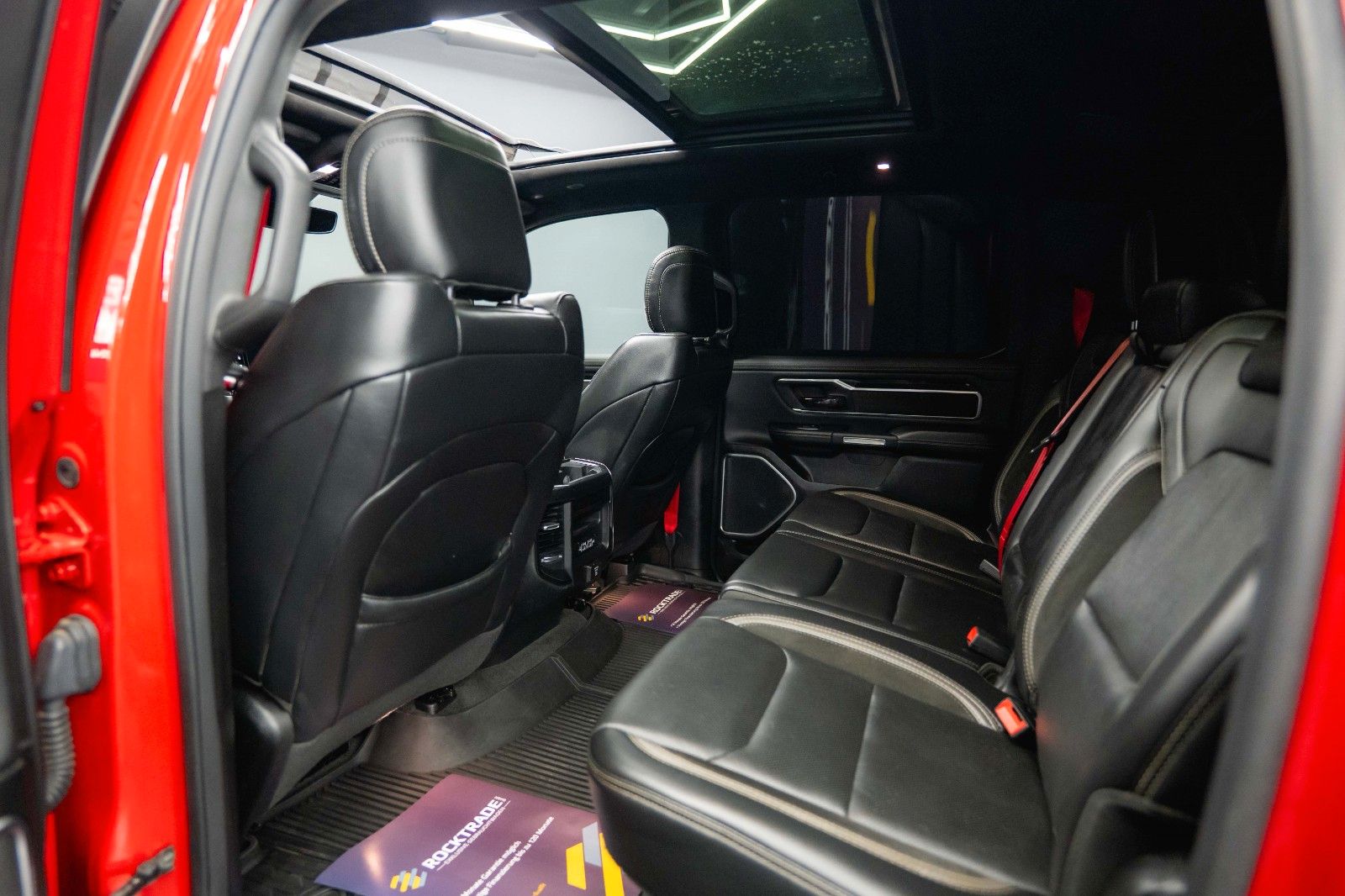 Fahrzeugabbildung Dodge RAM 5.7 V8 HEMI 4x4 NIGHT GT SPORT *Pano*22Zoll*