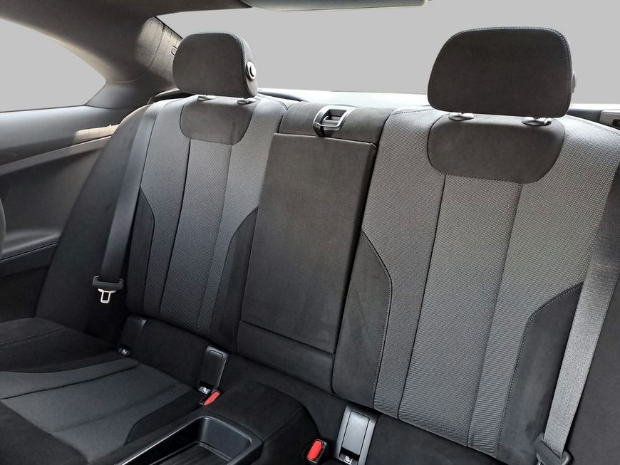 BMW 218 - Bild 12