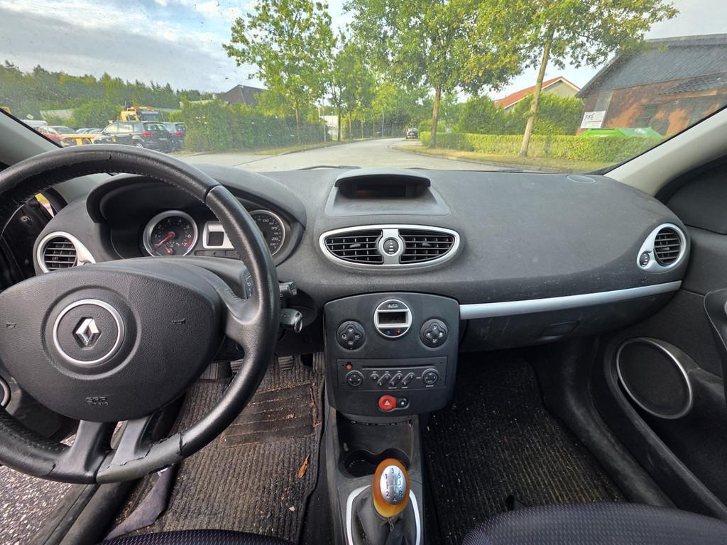 Renault Clio 2008 — engine 1.149 cm³, 101 HP (74kW)