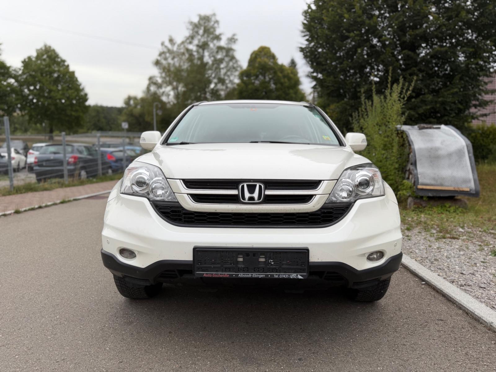 Honda CR-V 2011 — rear view