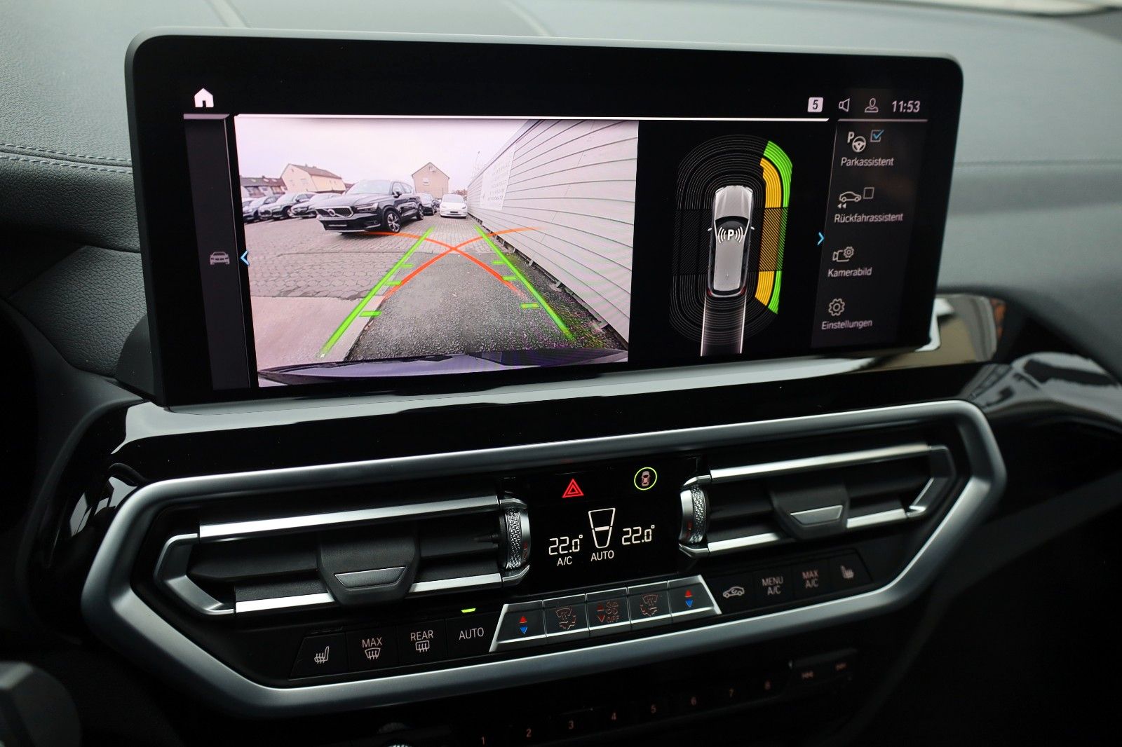 Fahrzeugabbildung BMW iX3 M Sport Inspiring,Navi,LED,SH,Panorama,AHK