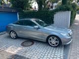 Mercedes-Benz E 350 Cabriolet E 350 CGI BlueEFF. AVANTGARD... - Mercedes-Benz E 350 aus 2011: Cabrio