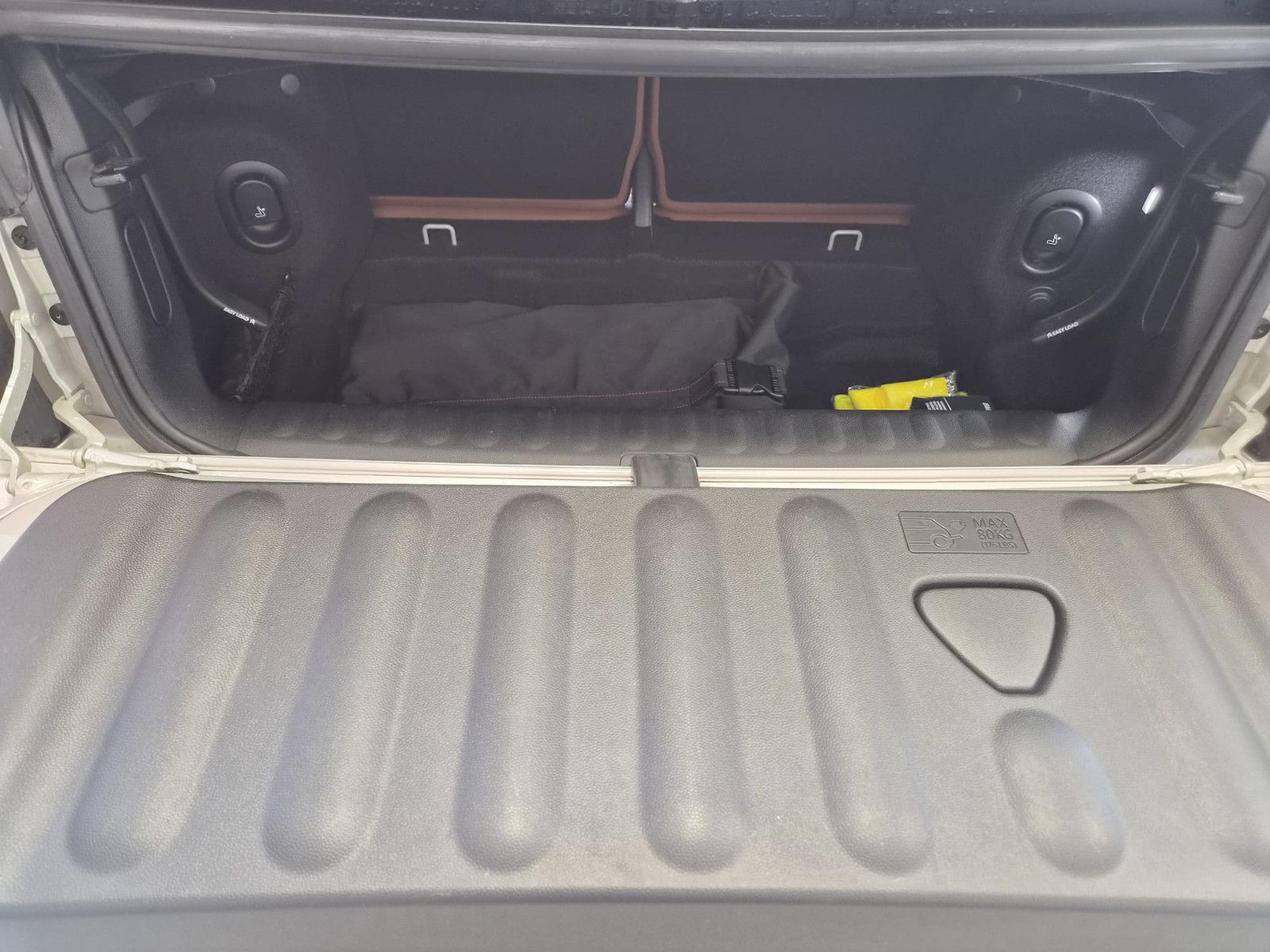 Fahrzeugabbildung MINI Cooper Cabrio,Leder,Navi,Kamera