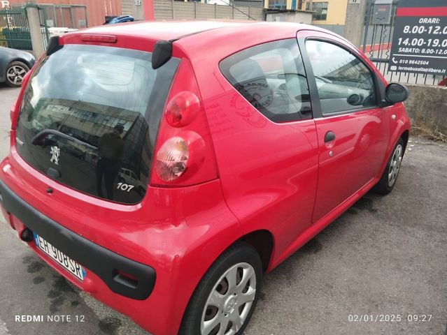 Peugeot 107 1.0 68CV 3p. Plaisir