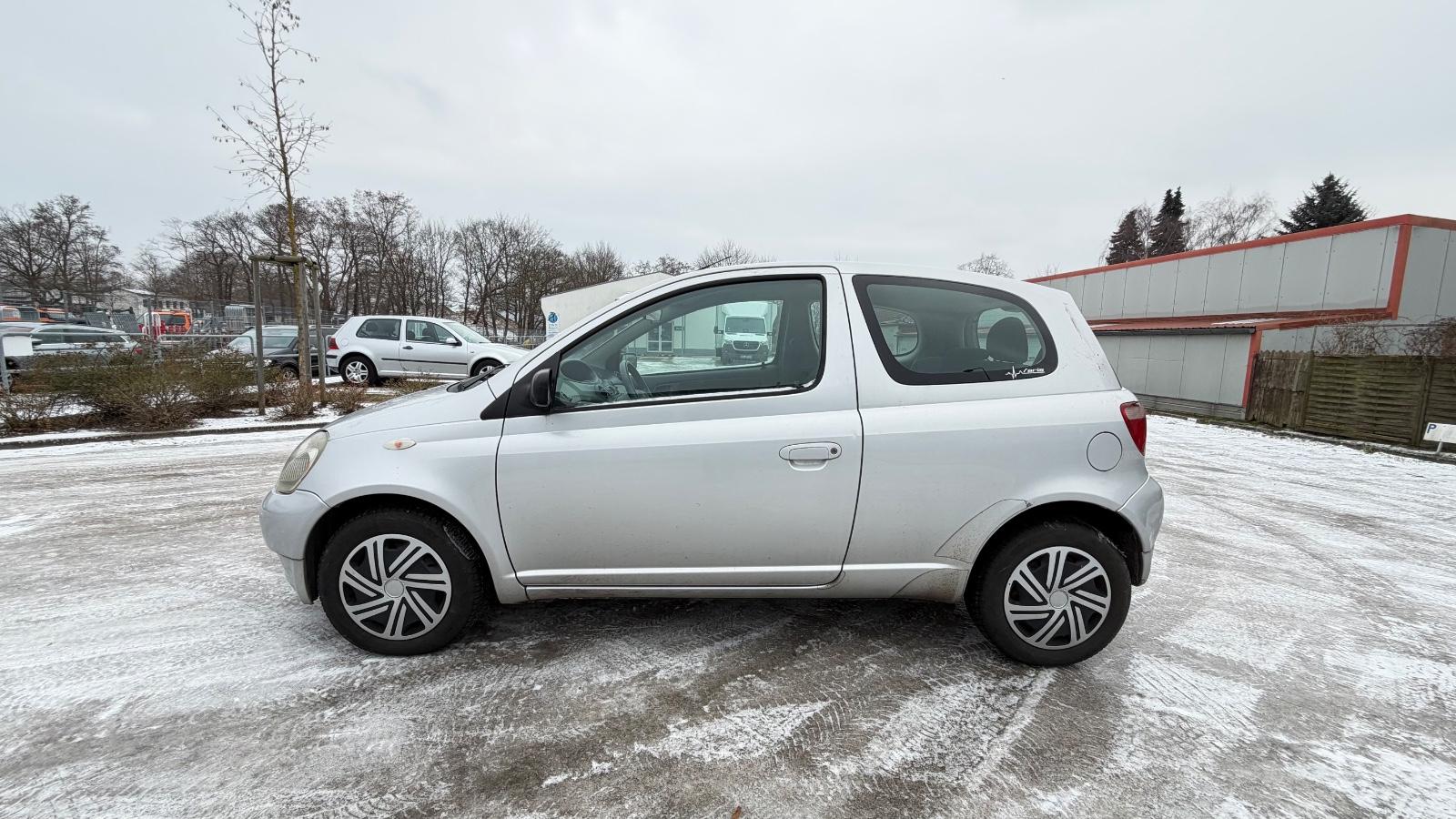 Toyota Yaris 1.3 linea sol KLIMA DEKRA HU NEU