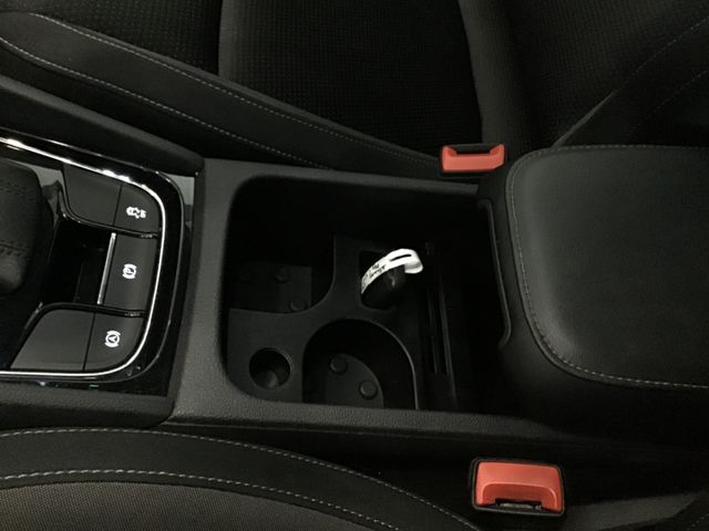 Fahrzeugabbildung Skoda Karoq Tour 2.0 TDI DSG/4x4/AHK/Navi/Kamera/ACC