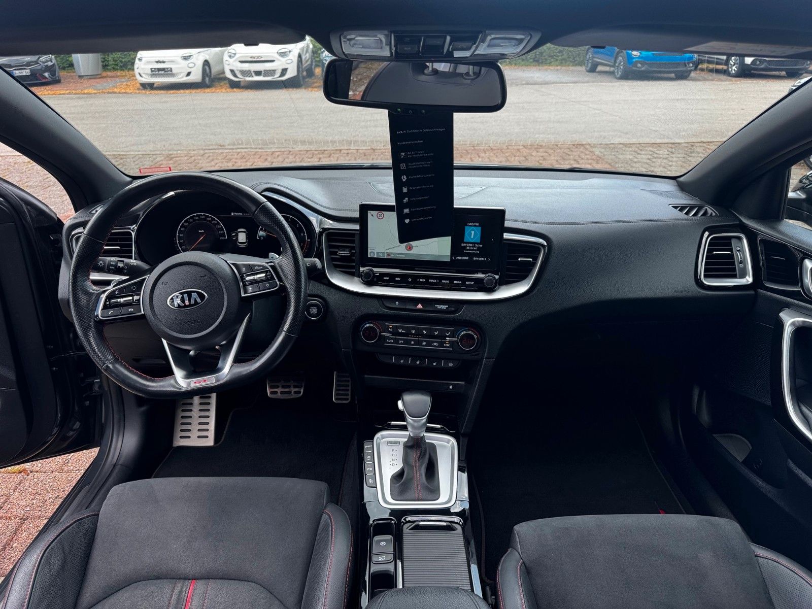 Fahrzeugabbildung Kia ProCeed GT 204PS Automatik Navi Glasdach Kamera
