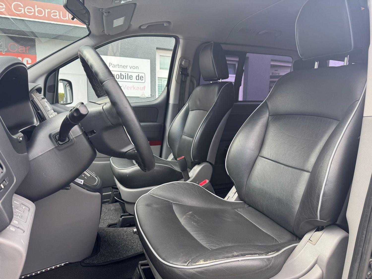 Hyundai H-1 Travel Comfort Leder SHZ AHK Standh. 8Sitze