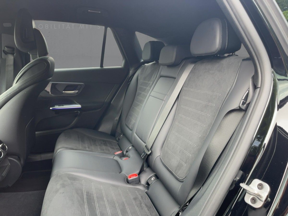 Fahrzeugabbildung Mercedes-Benz GLC 220 d 4M AMG/Night/360°/Digital-Light/AHK