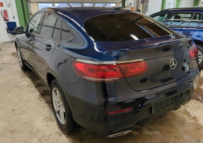 Fahrzeugabbildung Mercedes-Benz GLC 200 d 4M Coupe Night+R-Kamera+S-Dach+