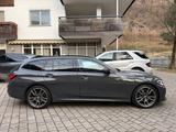 BMW 340i xDrive Touring M Sport Shadow Auto. M S... - graue BMW 340