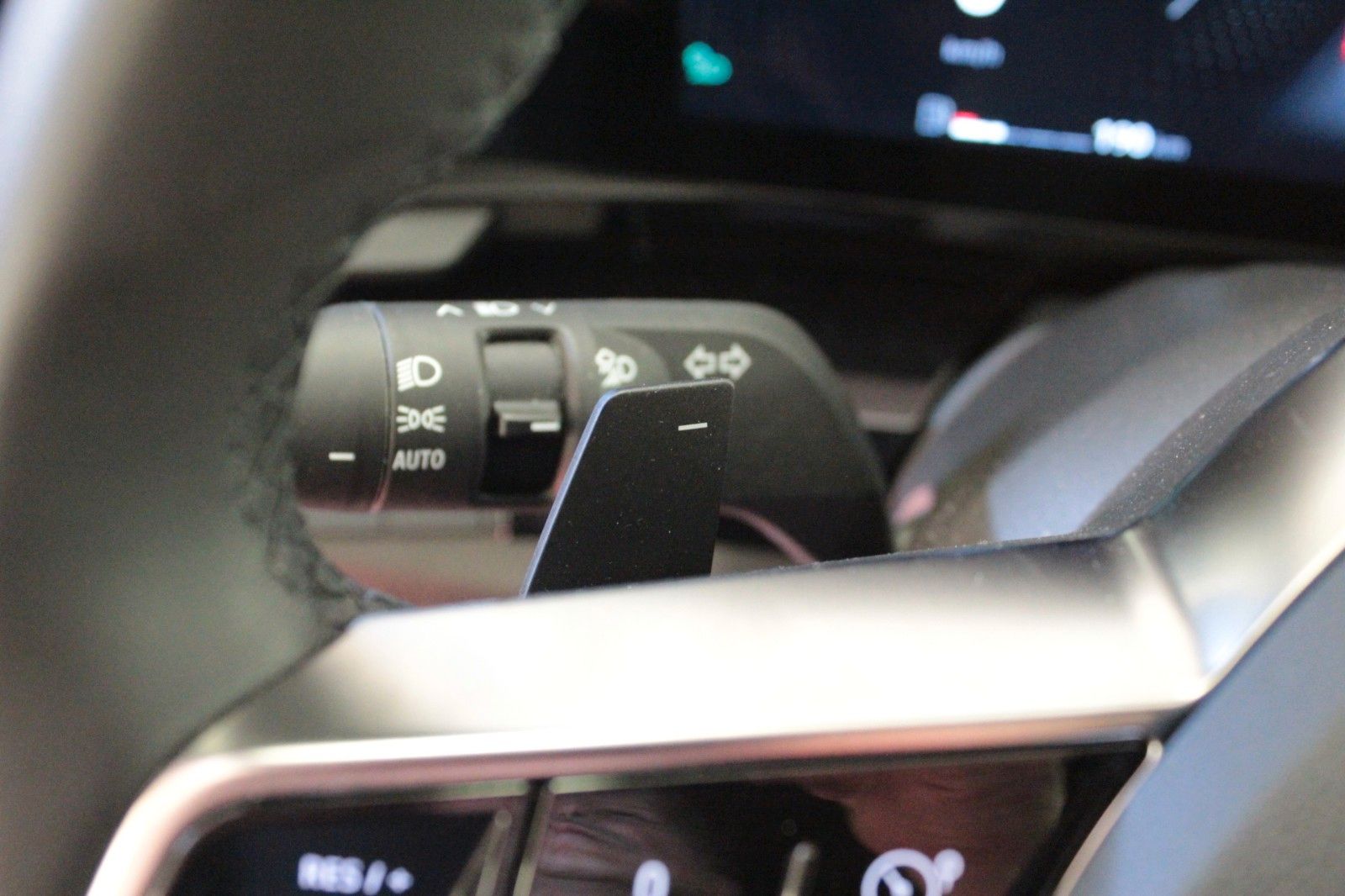 Fahrzeugabbildung Renault Austral Mild Hybrid 160 Techno Automatik*15122*