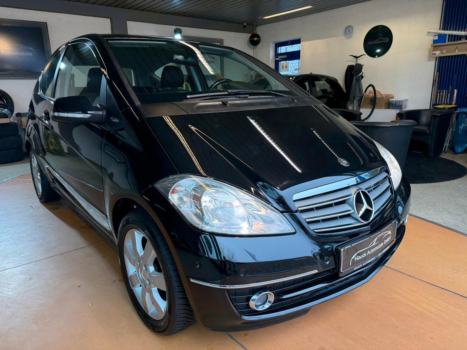 Mercedes-Benz A 180 Elegance / Teilleder / Automatik / Klima