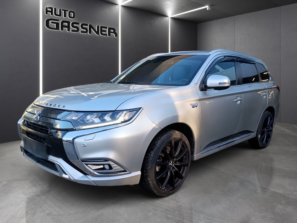Fahrzeugabbildung Mitsubishi Outlander Plug-in Hybrid 2.4 PLUS Spirit 4WD AHK