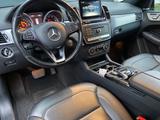 Mercedes-Benz GLE 400 AMG top gepflegtes Rentnerfahrzeug - : Geländewagen, Rent