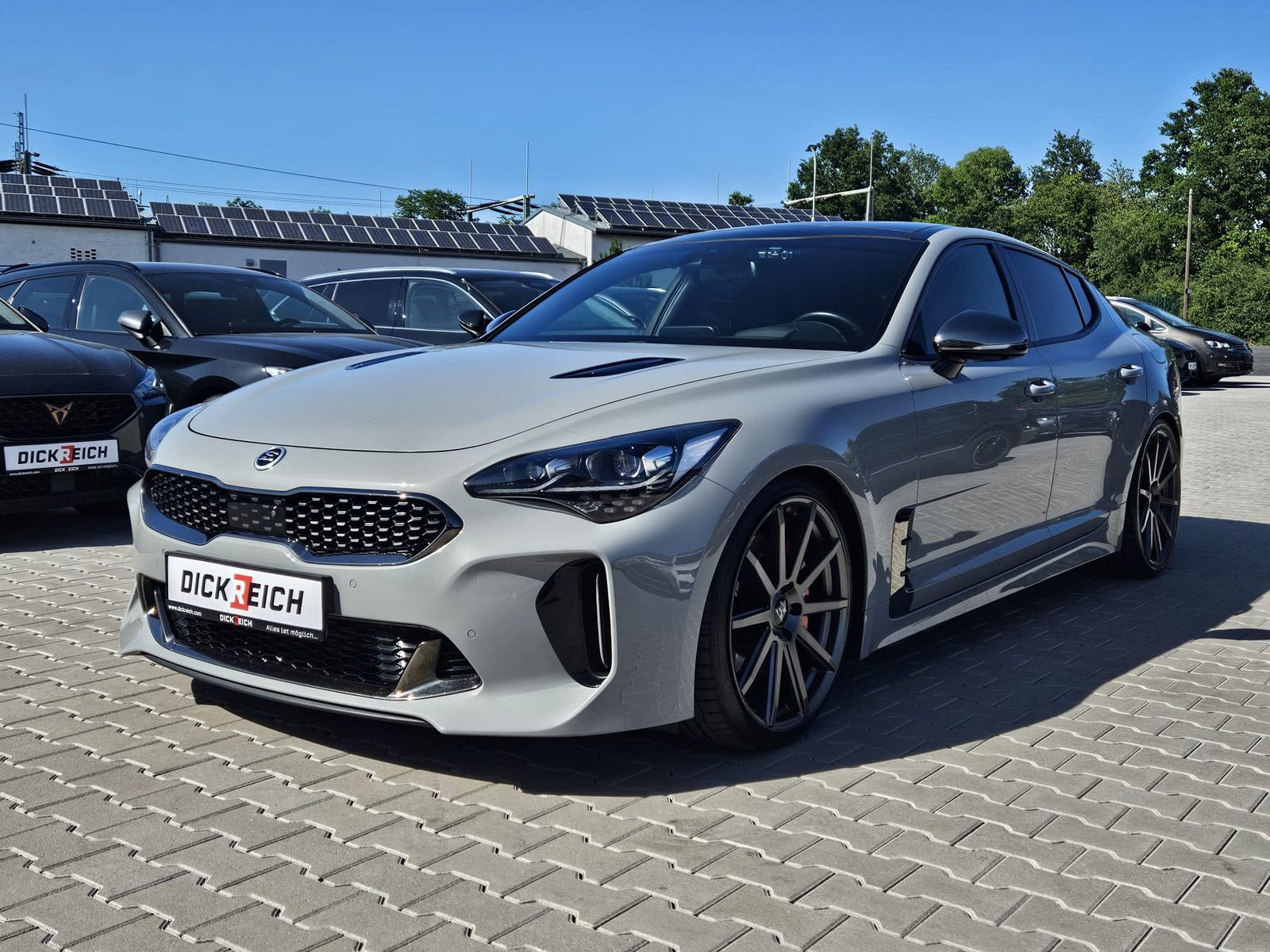 Fahrzeugabbildung Kia Stinger 3.3T V6 GT 4WD PANO*360°HUD*H&K*LED*20"