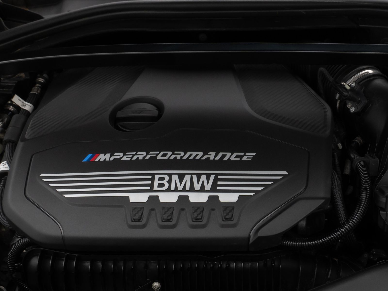 Fahrzeugabbildung BMW M135i xD Panorama Kamera HUD DAB H/K Komfort 18"