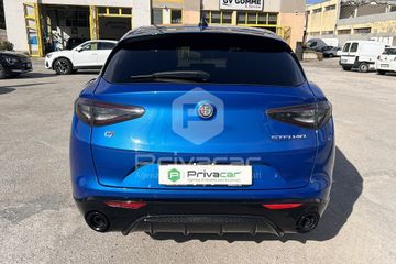Alfa-Romeo Stelvio - 6