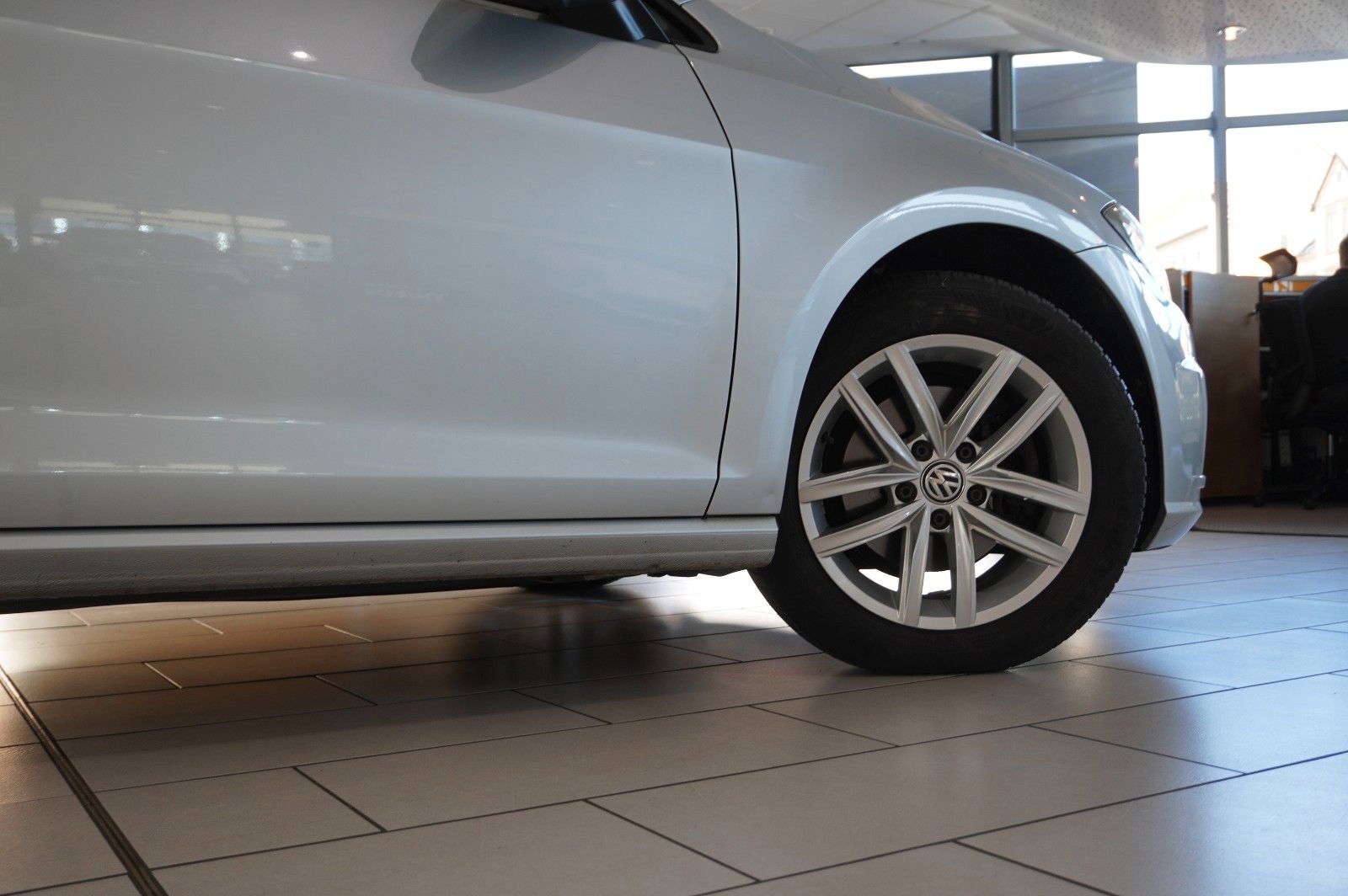 Fahrzeugabbildung Volkswagen Golf VII Lim. 2.0 TDI COMFORTL. DSG NAVI/LED/ACC