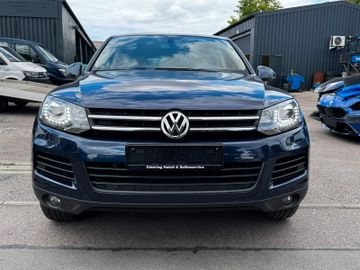 Volkswagen Touareg - 2