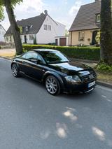 Audi TT 3.2 DSG Titanium Quattro R32 VR6 - Audi quattro mit Benzin-Antrieb: Sportwagen