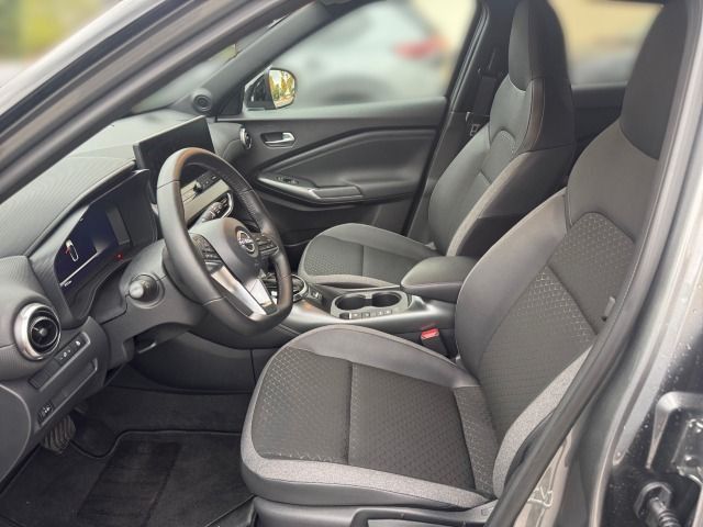 Fahrzeugabbildung Nissan JUKE 1.6 HYBRID 143 PS 4AMT N-CONNECTA Winter II