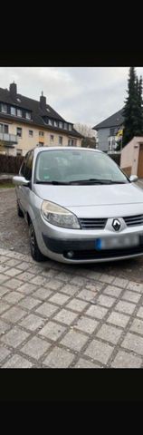 Renault Zum verkauf steht ein Renault sinic mit 10...