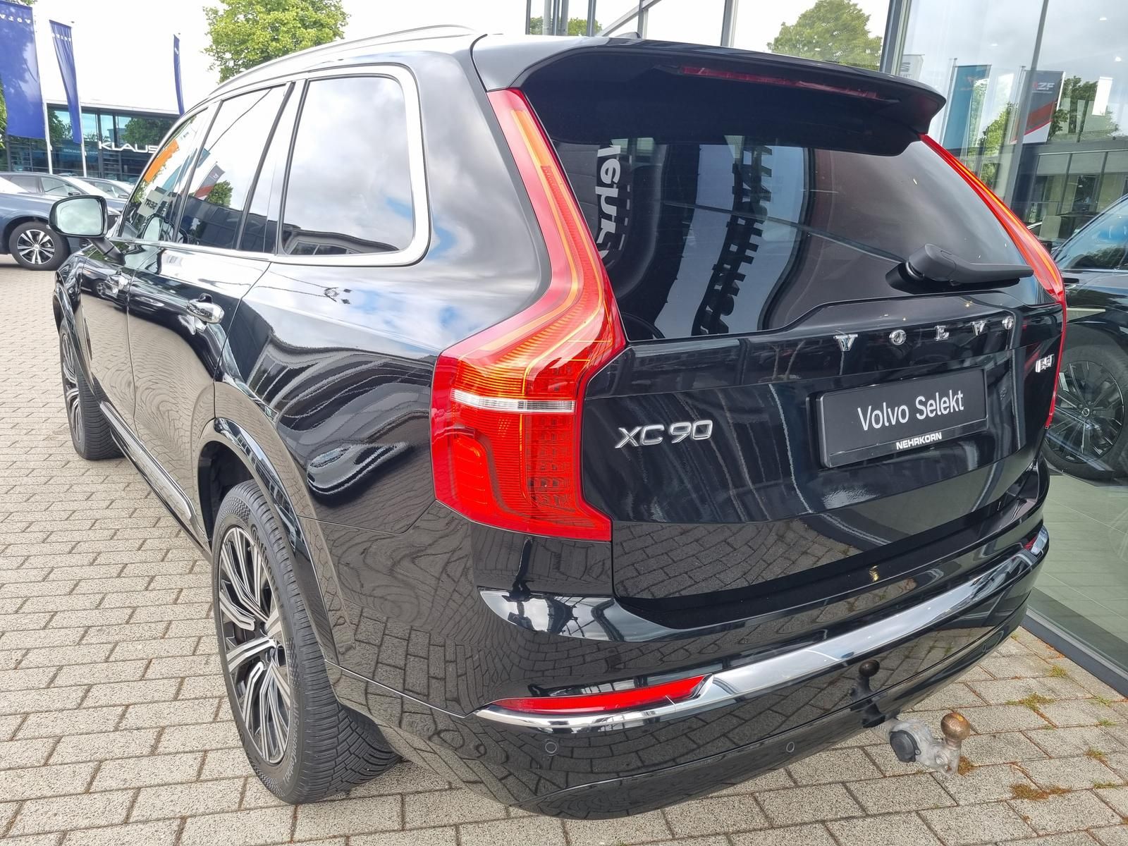 Fahrzeugabbildung Volvo XC90 B5 Diesel AWD Plus Bright 'AHK, Standheiz'