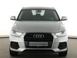 Audi Q3 2.0 TFSI quattro S-tronic sport  Xenon Navi A - Audi Q3 mit Benzin-Antrieb: Geländewagen, 2.0
