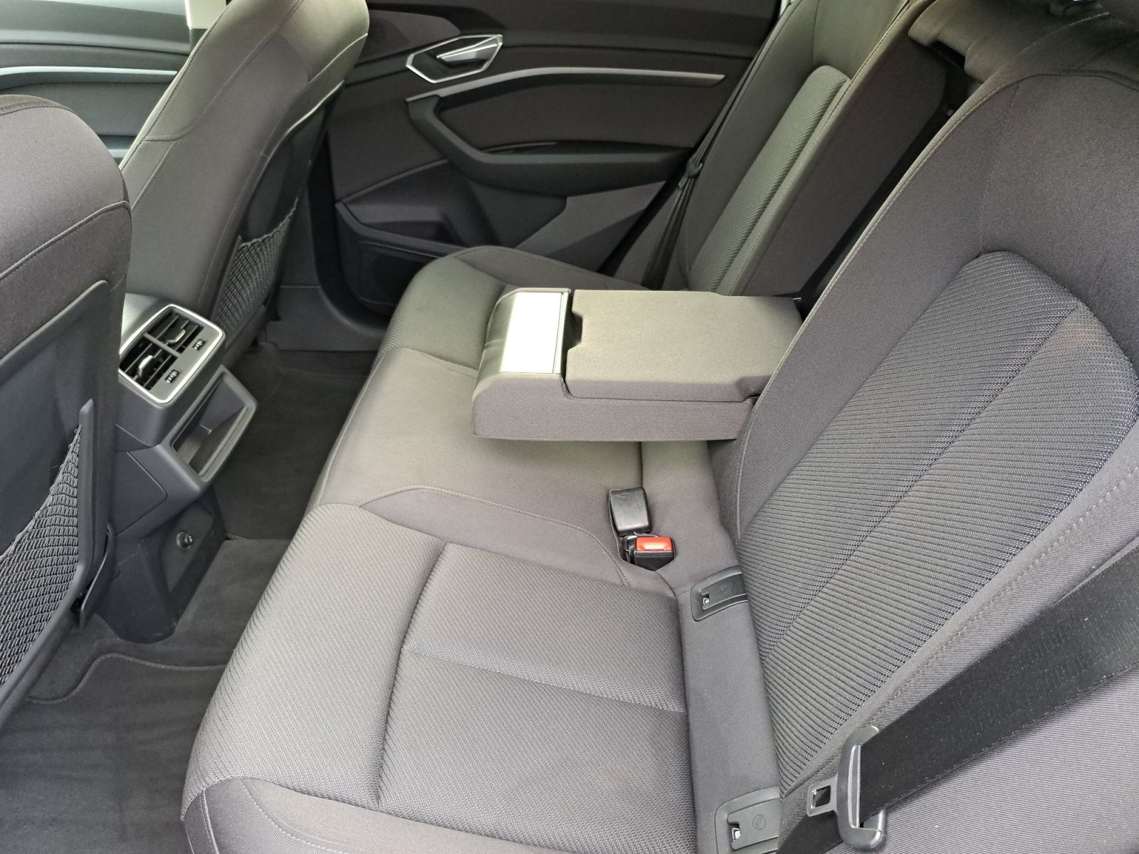 Audi e-tron - Bild 13