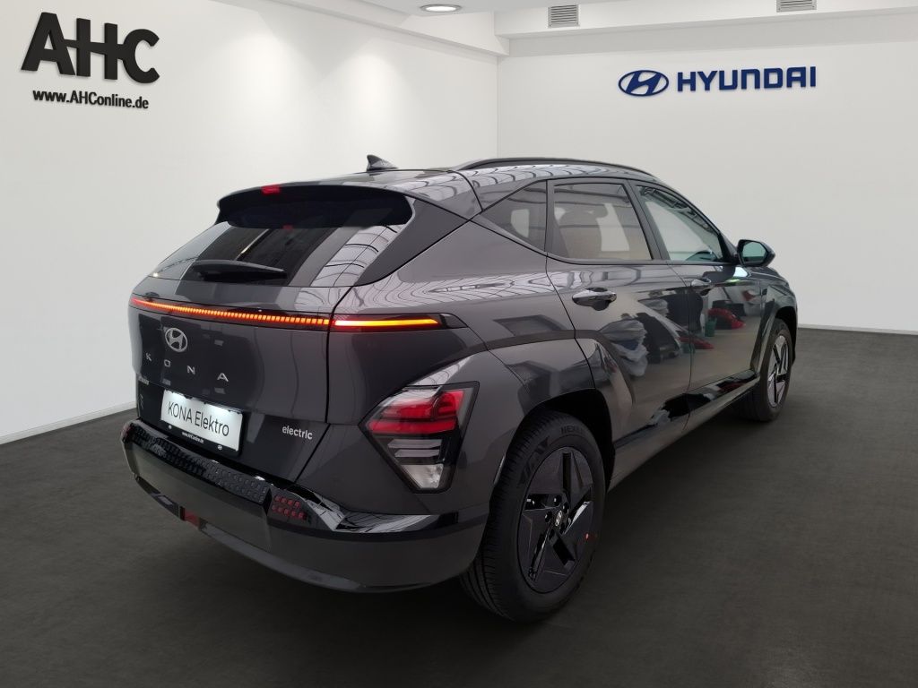 Fahrzeugabbildung Hyundai KONA EV 2WD 65kWh Trend 2xKlima ACC AUT Kam. PDC