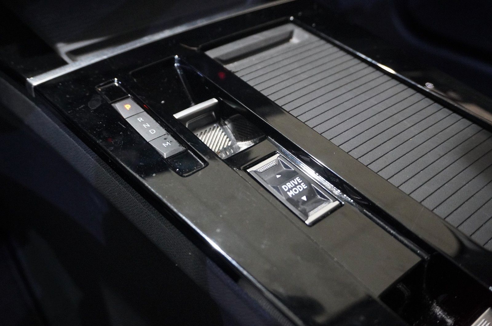 Fahrzeugabbildung Opel Astra L Lim. 1.2T ELEGANCE NAVI/LED/KAMERA/SPORT