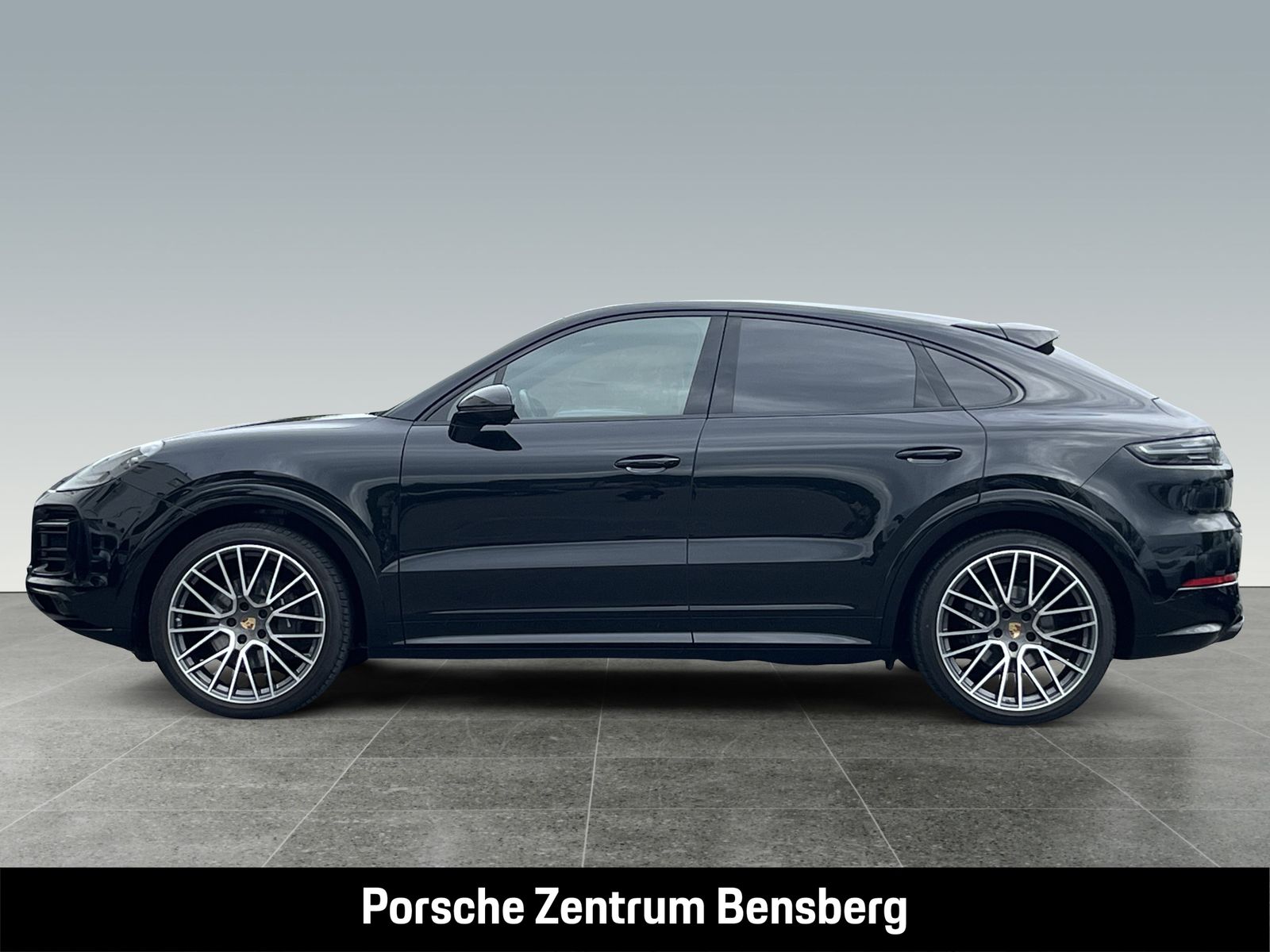Porsche Cayenne Coupé Platinum Edition imagem 2