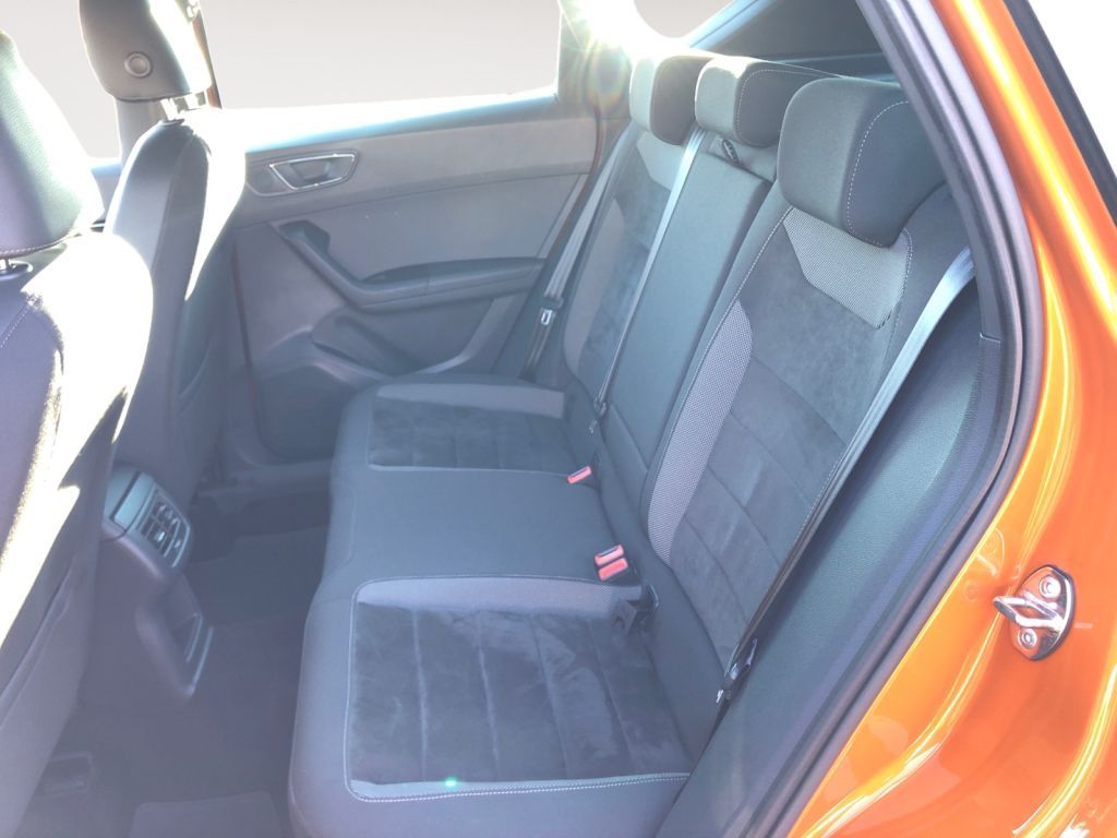 Fahrzeugabbildung SEAT Ateca 1.4 ECO TSI XCELLENCE Alcantara Pano AHZV