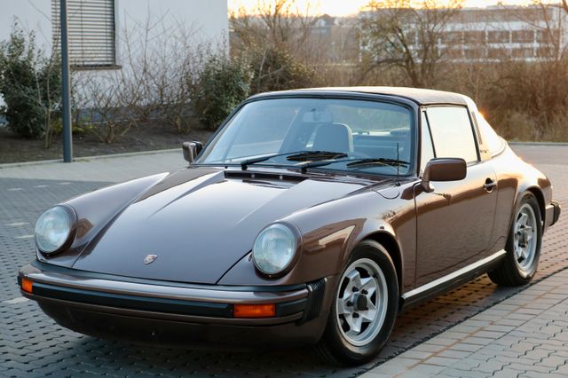 Porsche 911 Targa 2.7 Cabrio/MAGNAT/LEDER